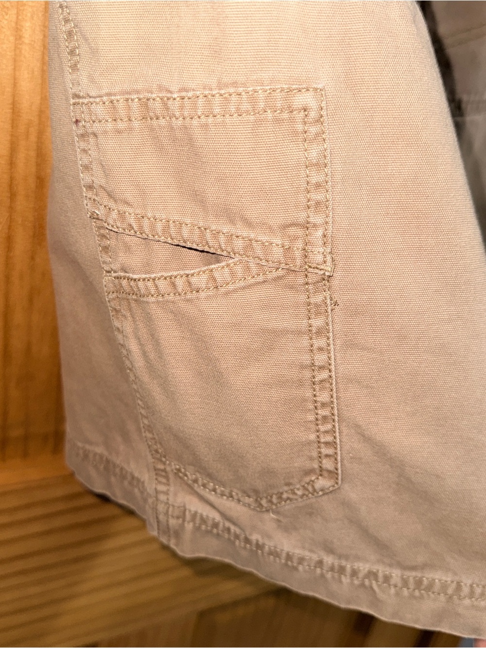 Columbia Men's Tan Flat-Front Outdoor Shorts with tech pockets - 36x9- GC - Picture 11 of 13